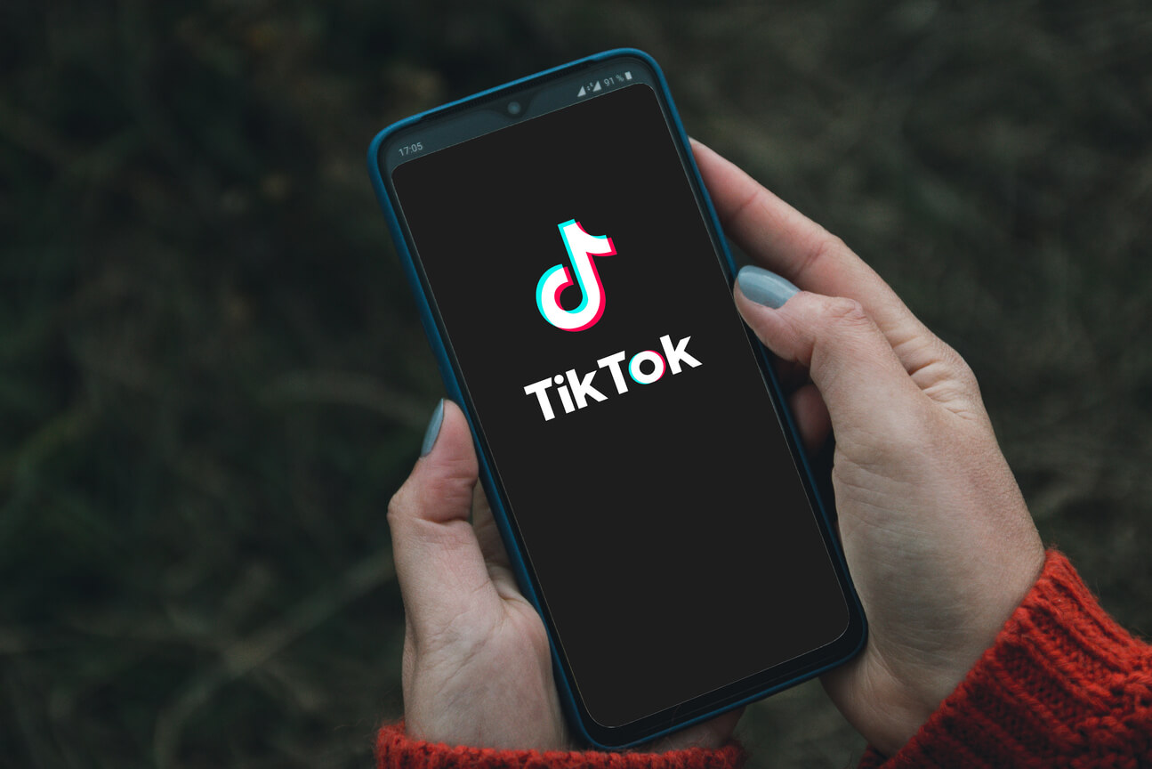 TikTok運用代行会社おすすめ10選！費用相場や選び方も解説